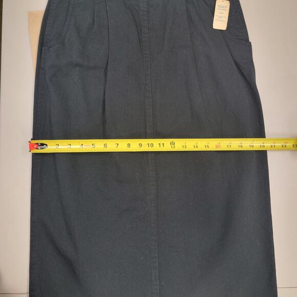 VTG Black Denim Skirt - Picture 13 of 16